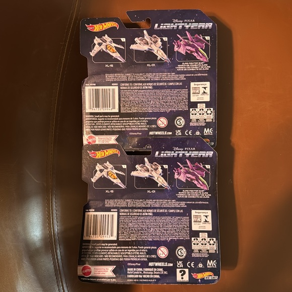 Disney Pixar Lighyear Hot Wheels - Picture 4 of 4